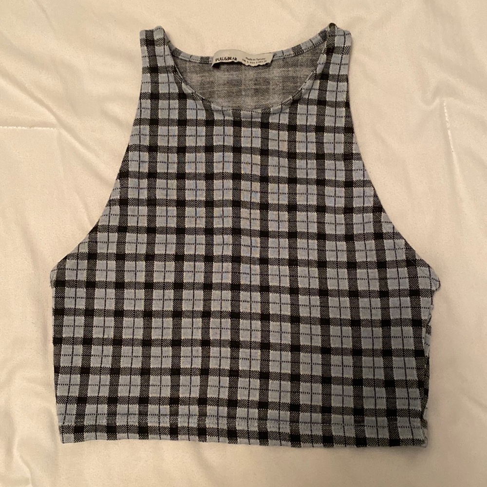 Pull&Bear crop top with checkered pattern. Size: S.